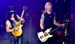 Guns N’ Roses Perform ‘Locomotive’ for First Time Since 1992